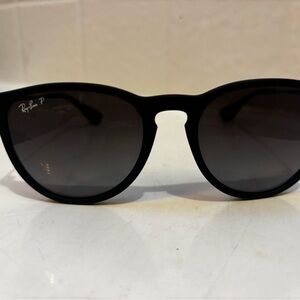 Ray-Ban Classic Black Sunglasses